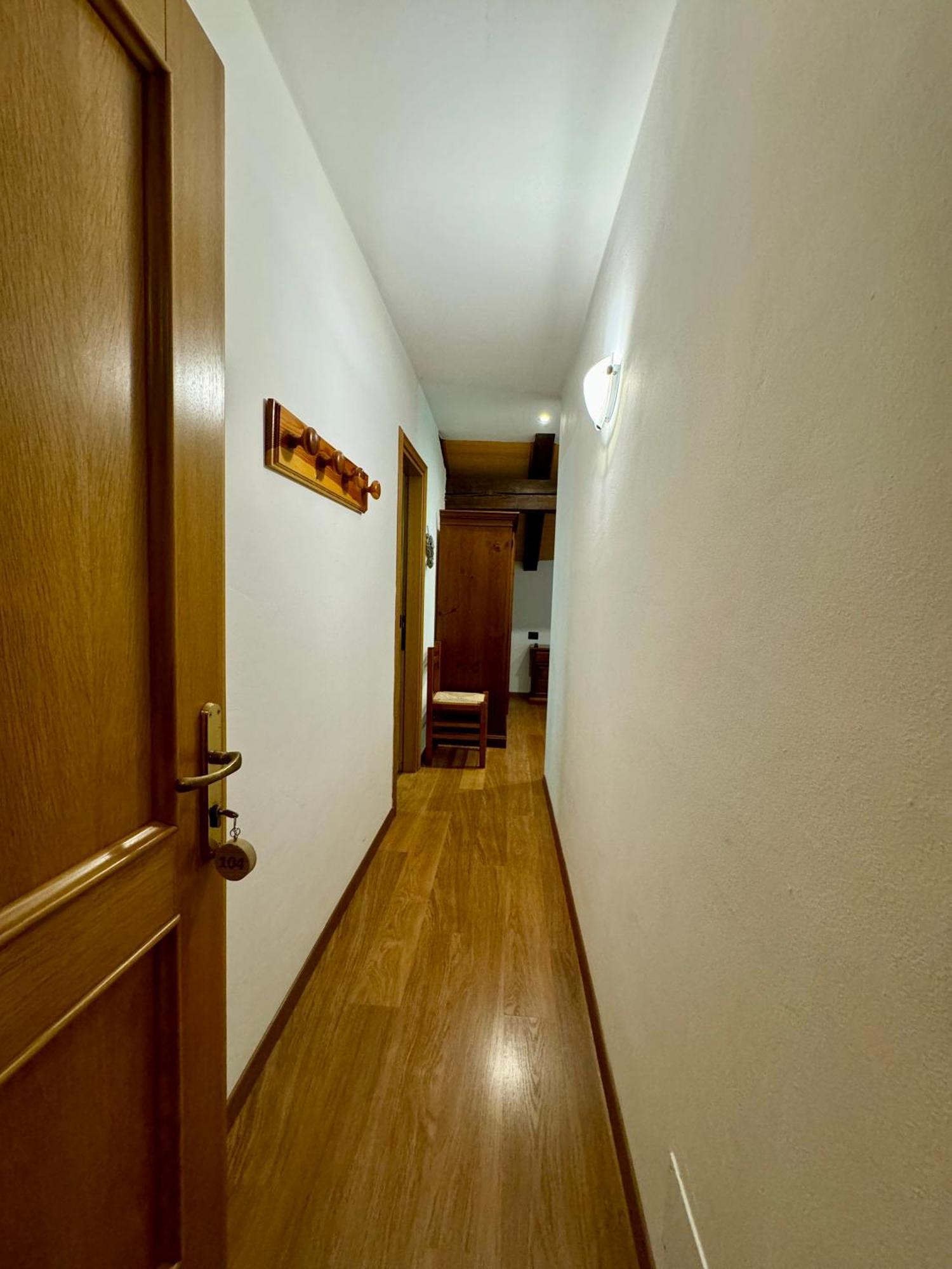 Albergo Ristorante Al Frate Da Streza 마돈나 디 캄필리오 외부 사진