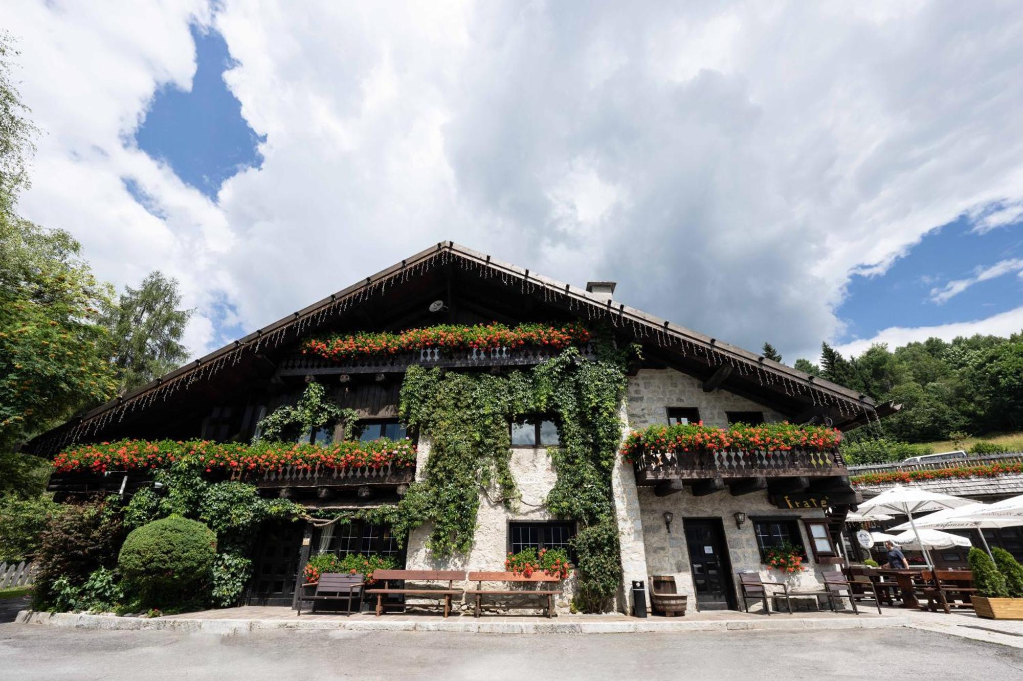 Albergo Ristorante Al Frate Da Streza 마돈나 디 캄필리오 외부 사진