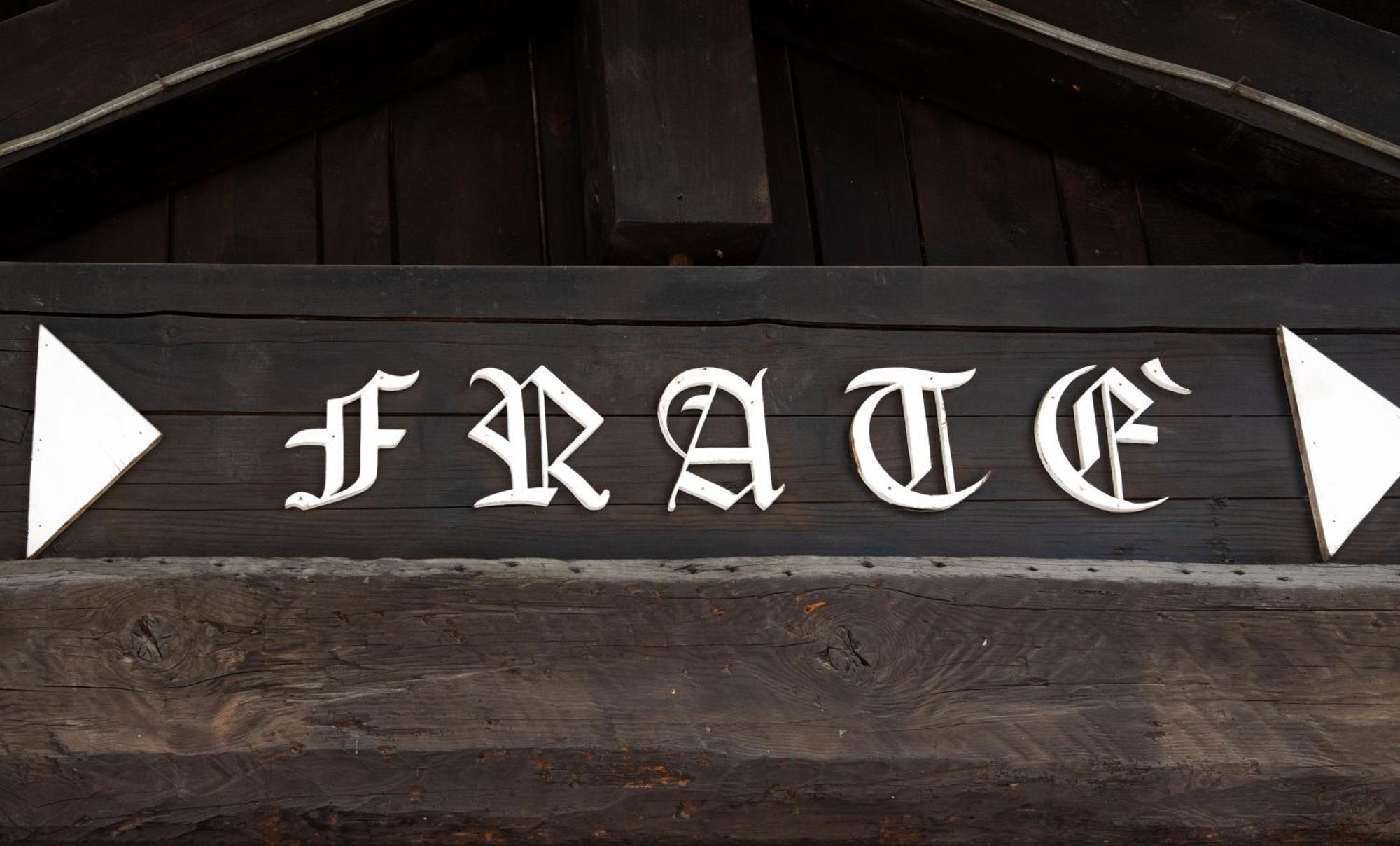 Albergo Ristorante Al Frate Da Streza 마돈나 디 캄필리오 외부 사진