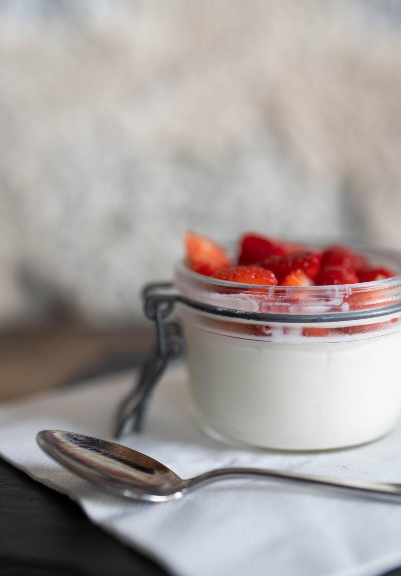 Albergo Ristorante Al Frate Da Streza 마돈나 디 캄필리오 외부 사진